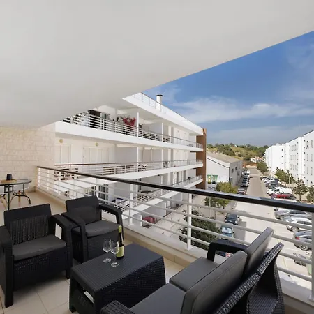 Marina Elegance By 拉哥斯