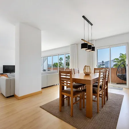 Apartment Marina Elegance By