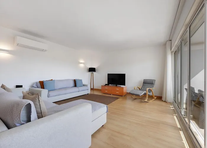 Apartment Marina Elegance By *