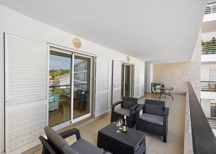 Marina Elegance Lagos